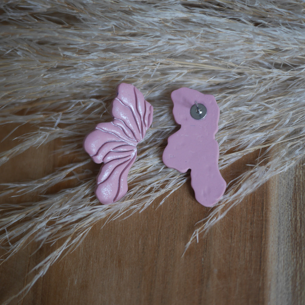 boucles d’oreilles fleurs, boucles d’oreilles irisées, boucles à clips, boucles d’oreilles non percées, boucles d’oreilles pétales, bijoux faits main, boucles d’oreilles personnalisables
