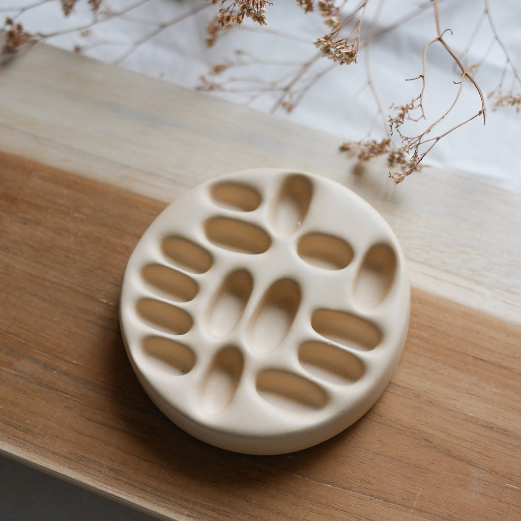 Support rangement multi bagues Jesmonite