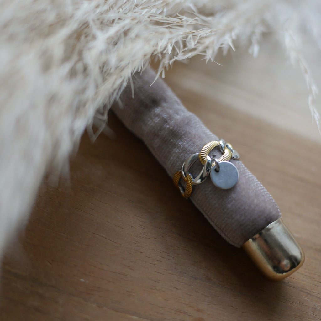 Bague maillons bicolore doré et argenté avec breloque personnalisable – acier inoxydable.