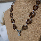 Collier maillons effet écaille de tortue avec breloque personnalisable