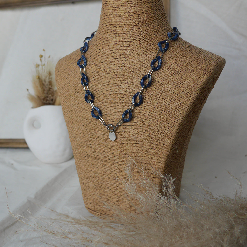 Collier maillons effet écaille de tortue bleu avec breloque personnalisable