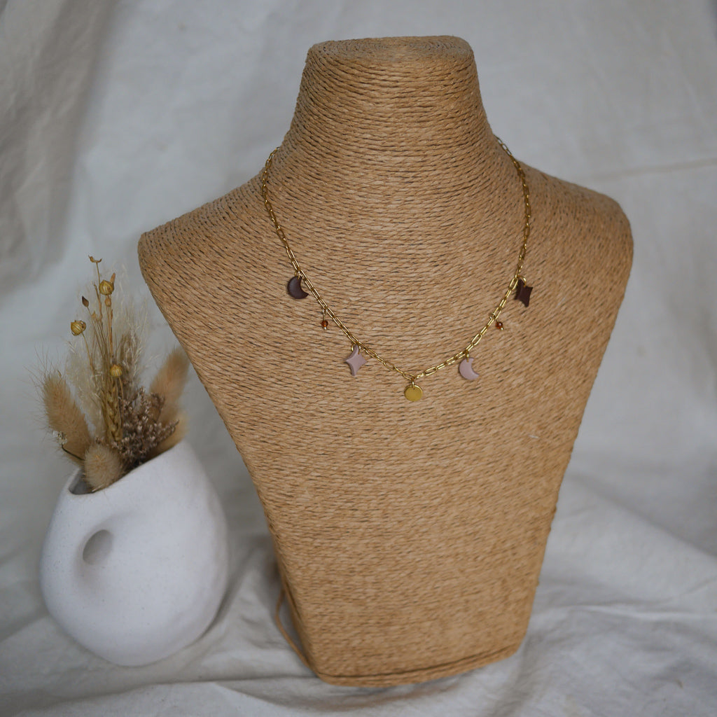 bijoux personnalisables, collier personnalisable, breloques en pâte polymère, collier fin femme, bijou fait main, collier charms