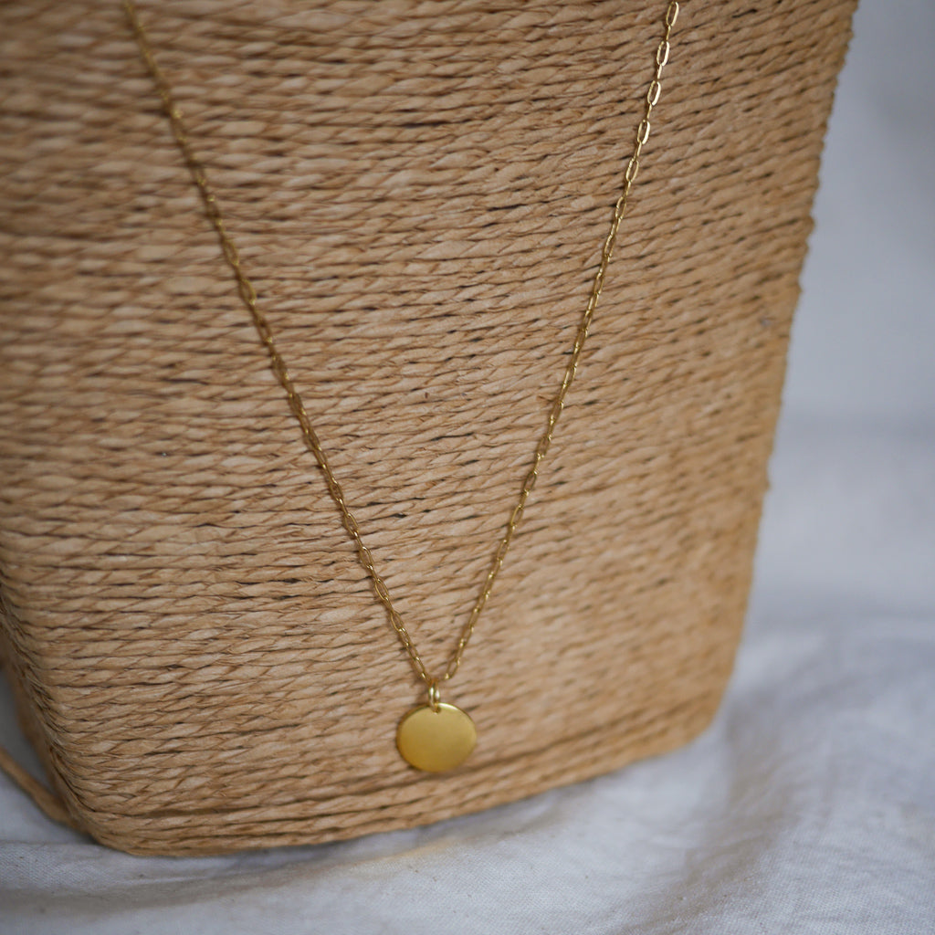 sautoir personnalisable, collier long femme, collier fin élégant, bijou personnalisé, sautoir acier inoxydable, collier initiales, bijou fait main