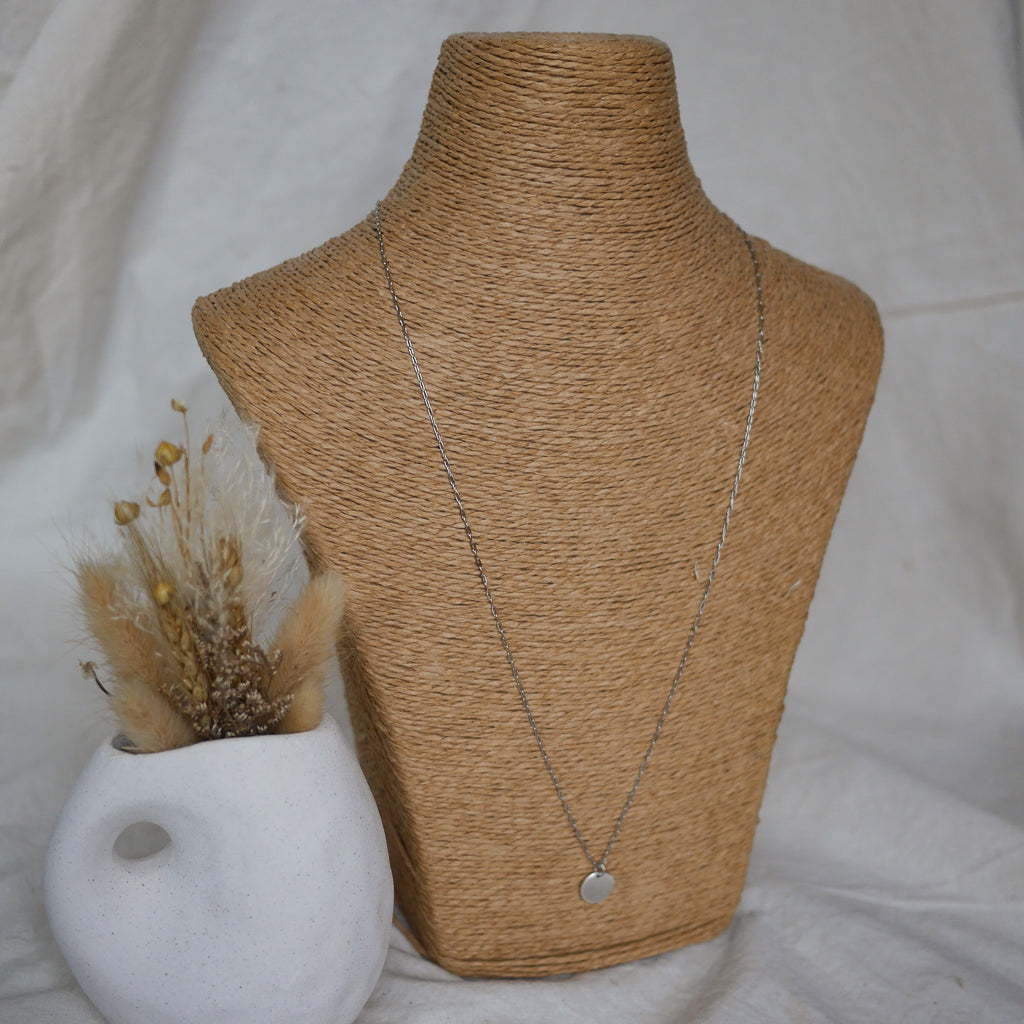 sautoir personnalisable, collier long femme, collier fin élégant, bijou personnalisé, sautoir acier inoxydable, collier initiales, bijou fait main