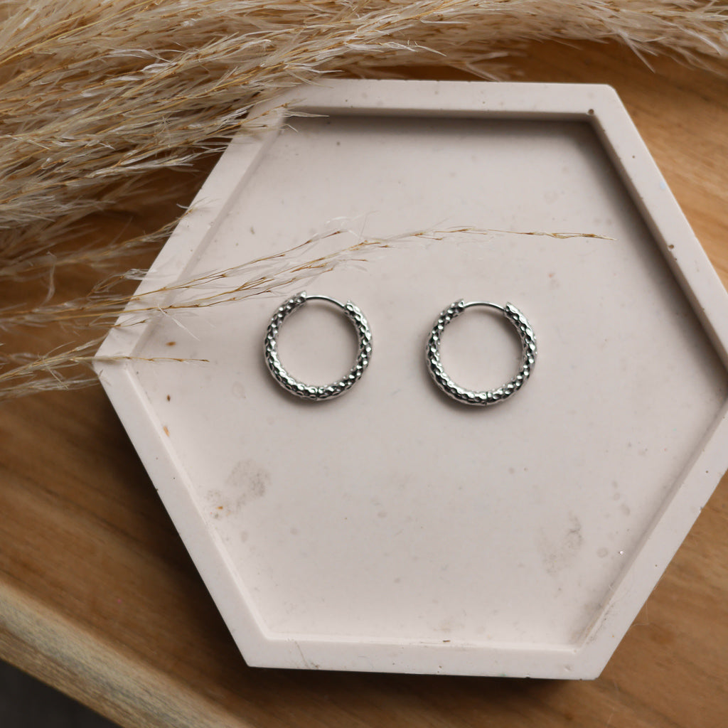 Créoles en acier inoxydable - rondes piquées - Bar à boucles