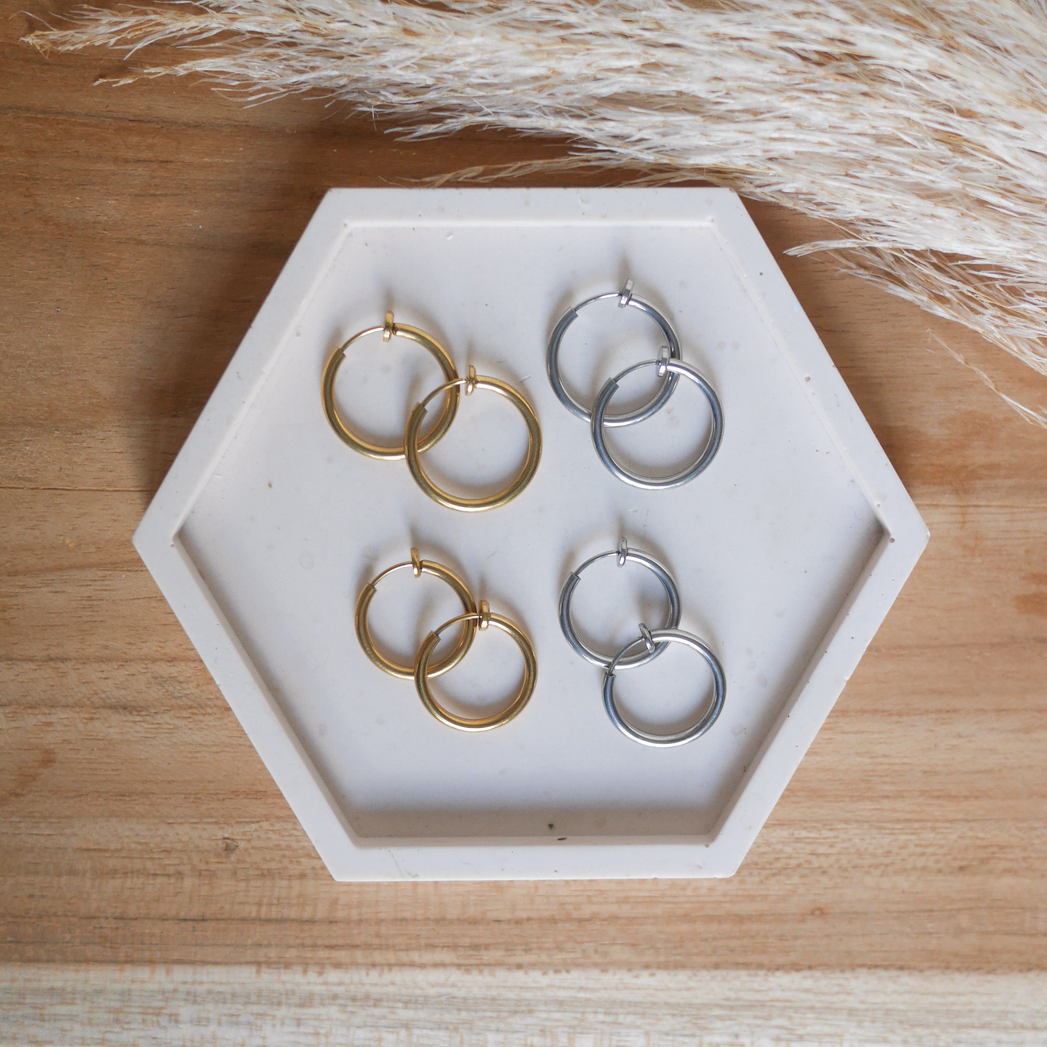 Créoles en acier inoxydable - Pour oreilles non percées - Bar à boucles