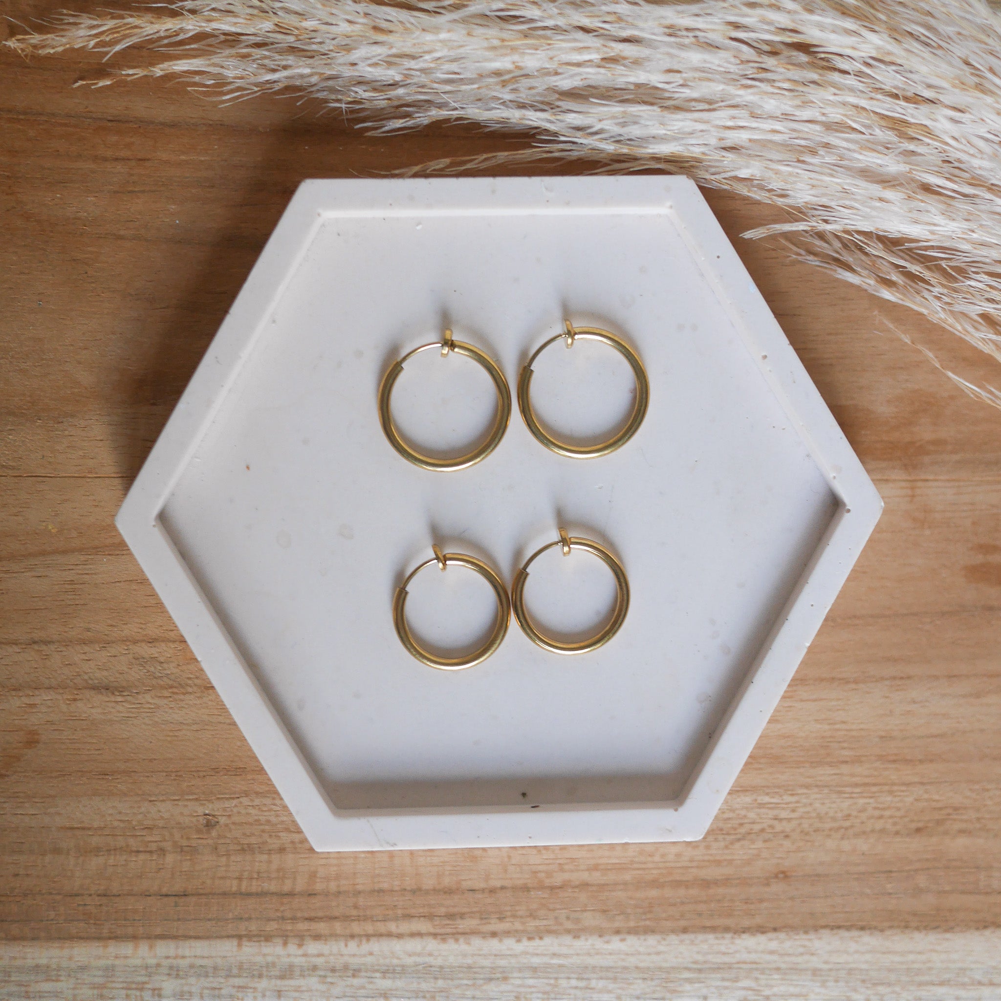 Créoles en acier inoxydable - Pour oreilles non percées - Bar à boucles