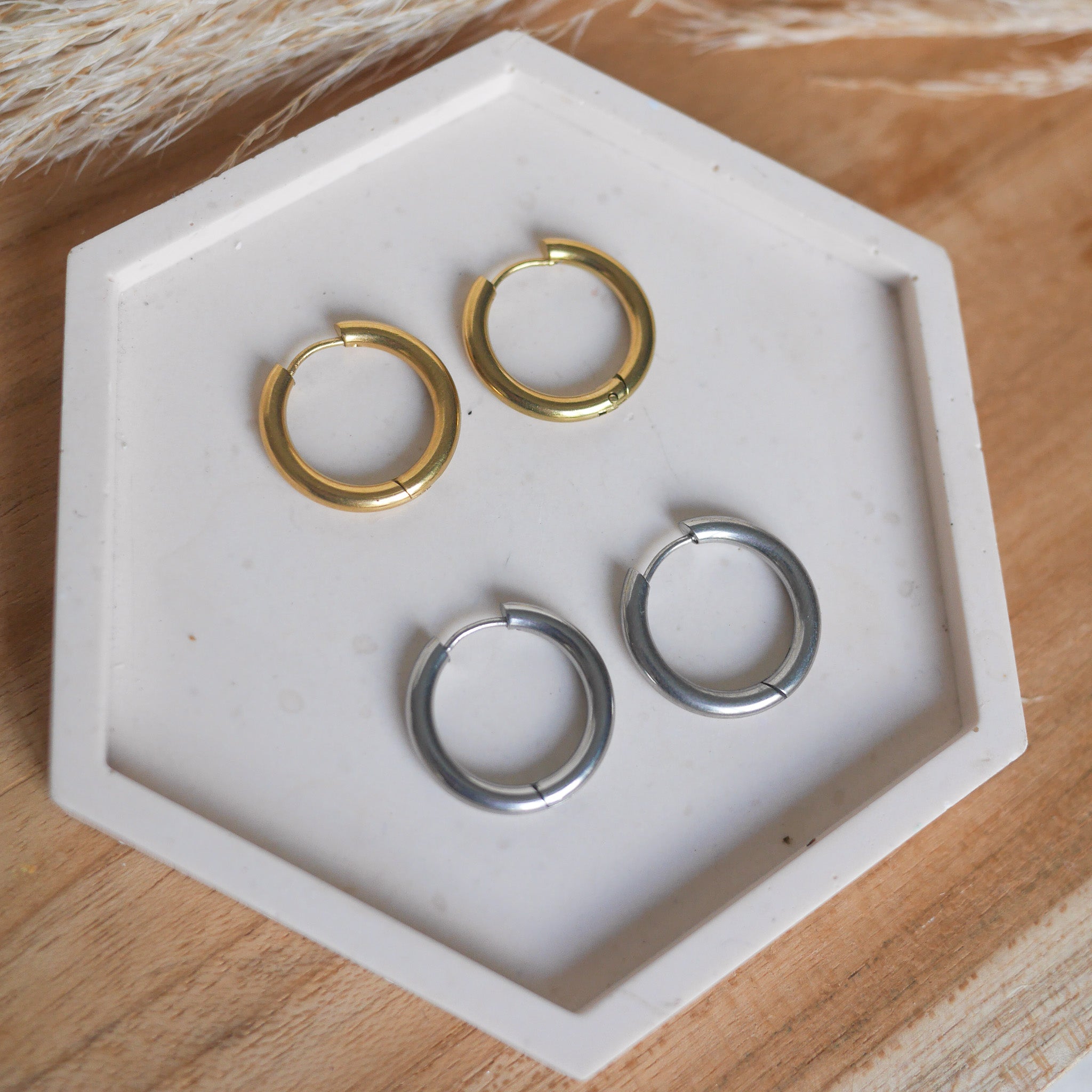 Créoles en acier inoxydable - rondes larges - Bar à boucles