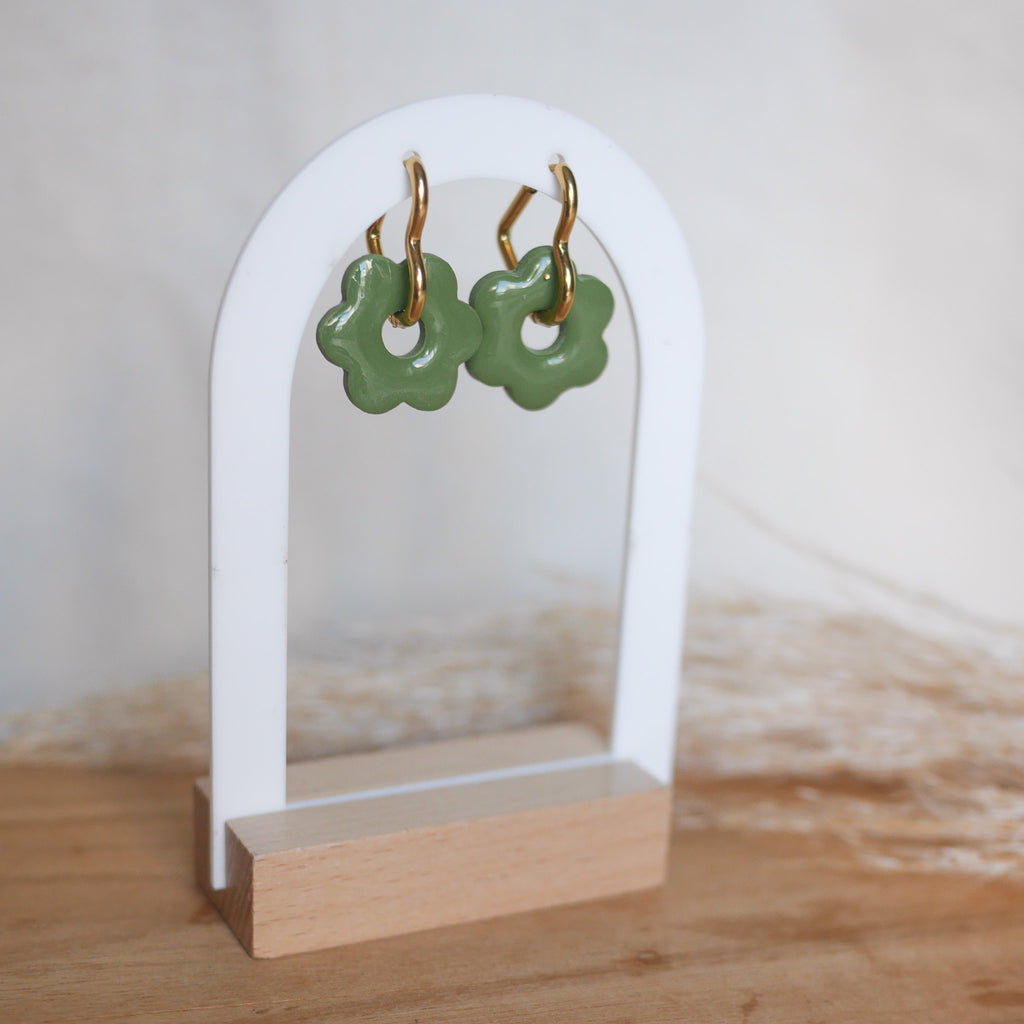 BUDAPEST I Créoles en forme de cœur en acier inoxydable – Bar à Boucles