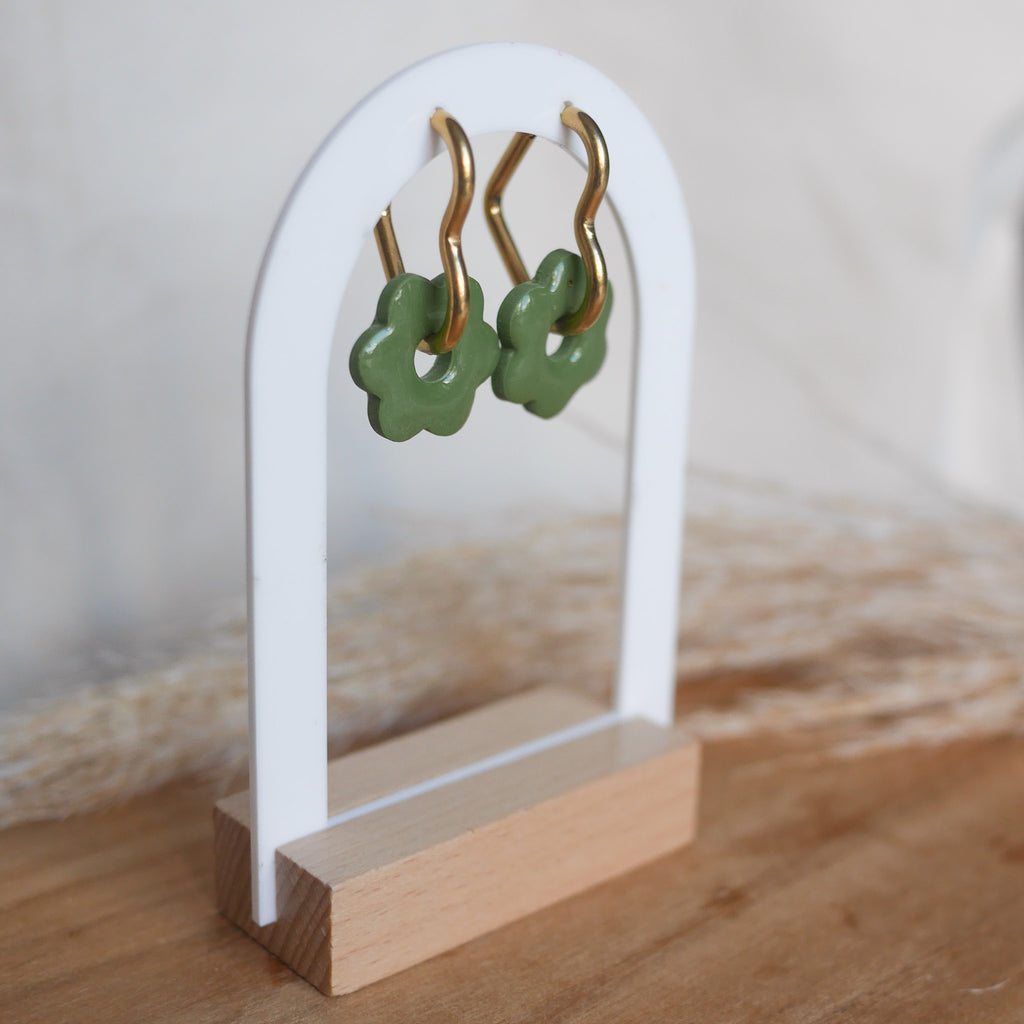 BUDAPEST I Créoles en forme de cœur en acier inoxydable – Bar à Boucles