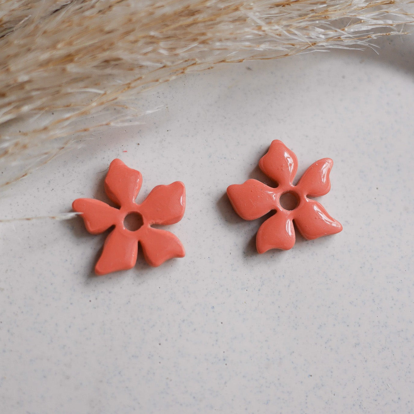 TAHITI – Breloque interchangeable fleur – Bar à Boucles
