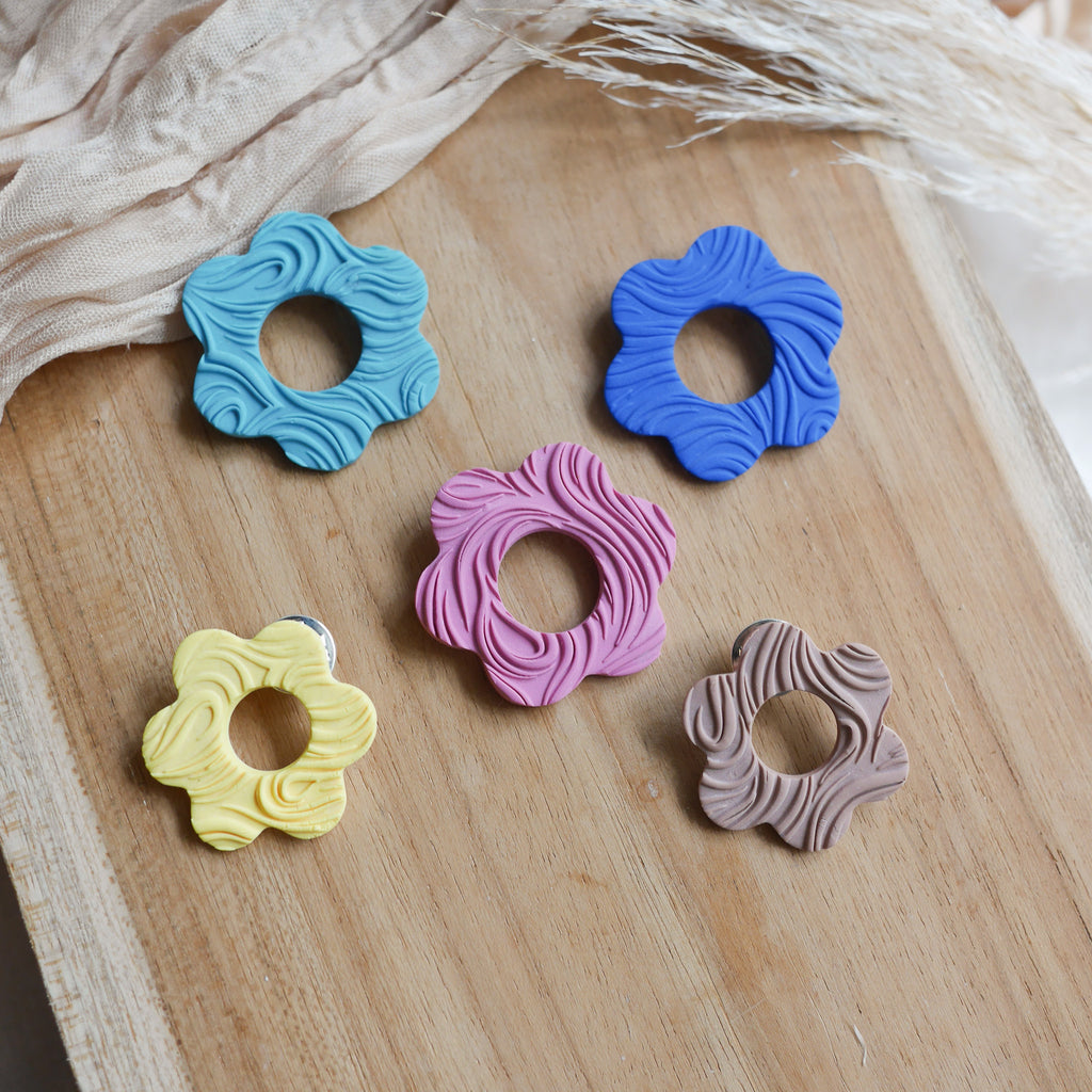 FLOWER - Pins porte lunettes motifs en relief