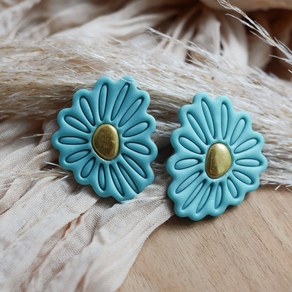 BELLIS - Boucles d'oreilles fleurs texturées