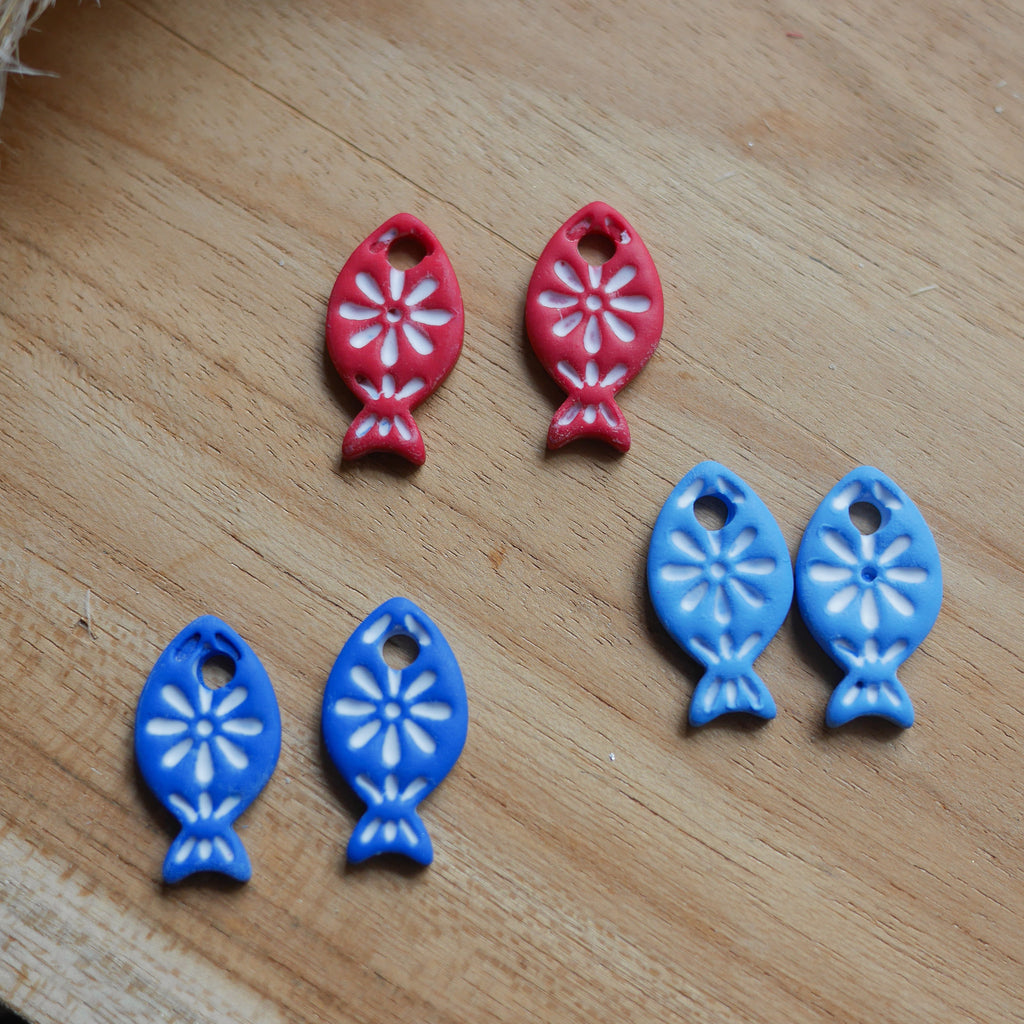Breloques Pisci en forme de poisson, faites main en pâte polymère, compatibles avec les créoles du Bar à Boucles.